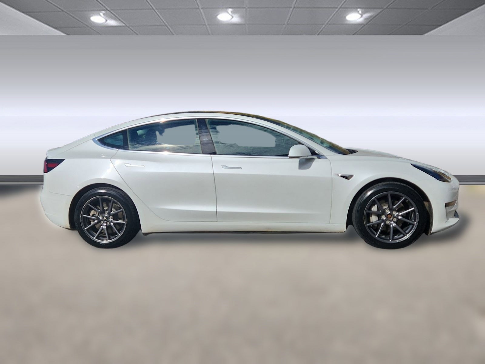 2019 Tesla Model 3 Long Range photo 2