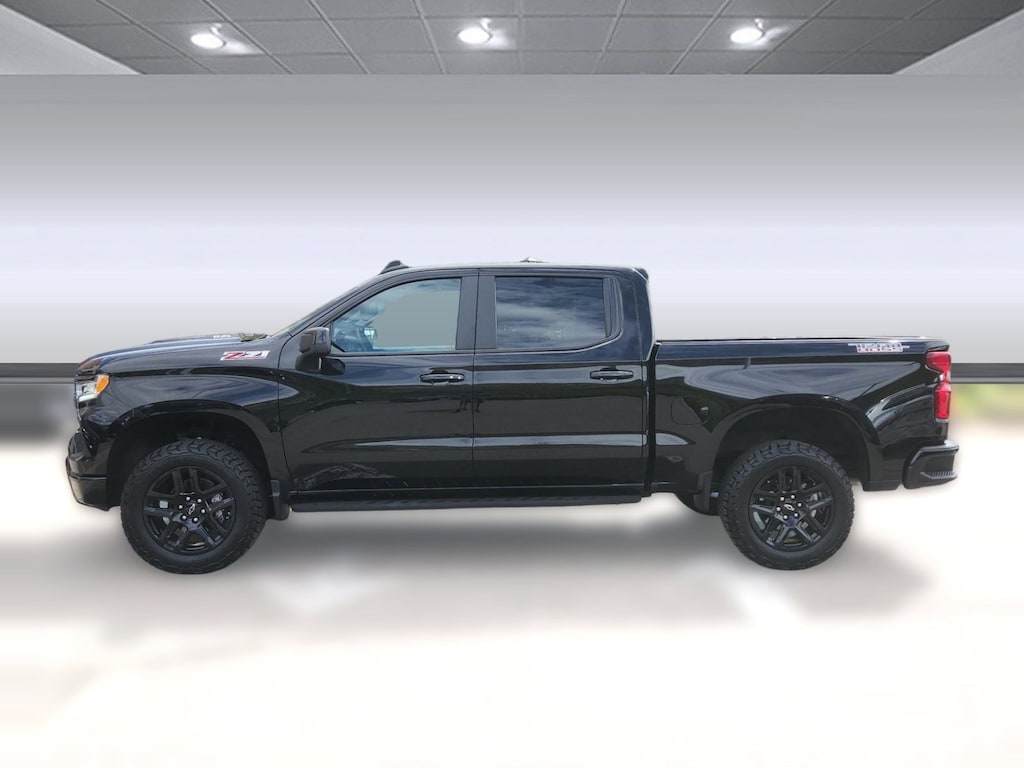 Used 2025 Chevrolet Silverado 1500 LT Trail Boss 4WD Crew Cab 147 LT Trail Boss