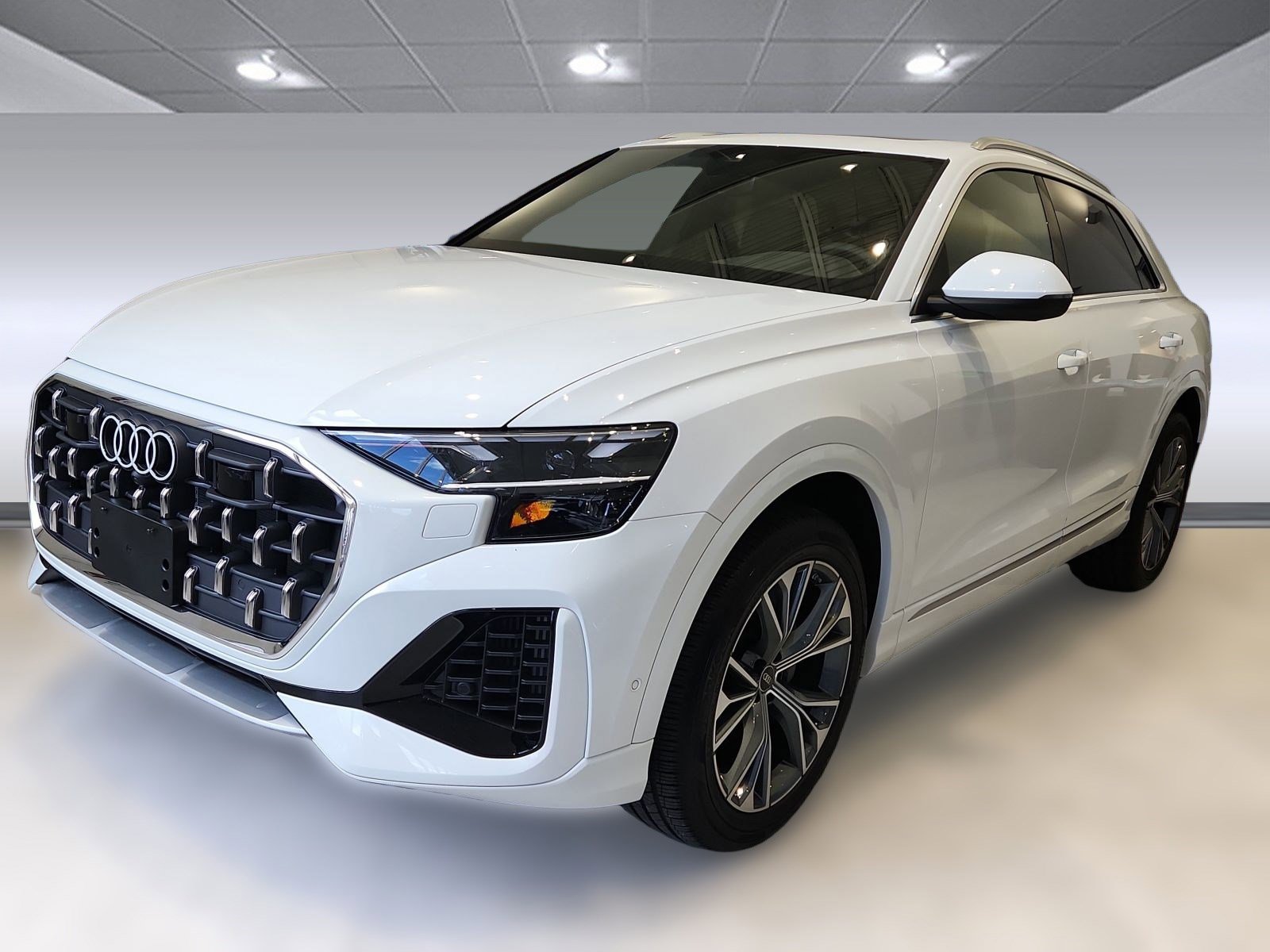 2025 Audi Q8 Premium 55 photo 2