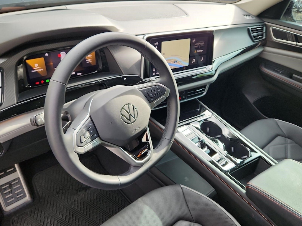Certified 2024 Volkswagen Atlas 2.0T Peak Edition SEL 2.0T Peak Edition SEL 4MOTION