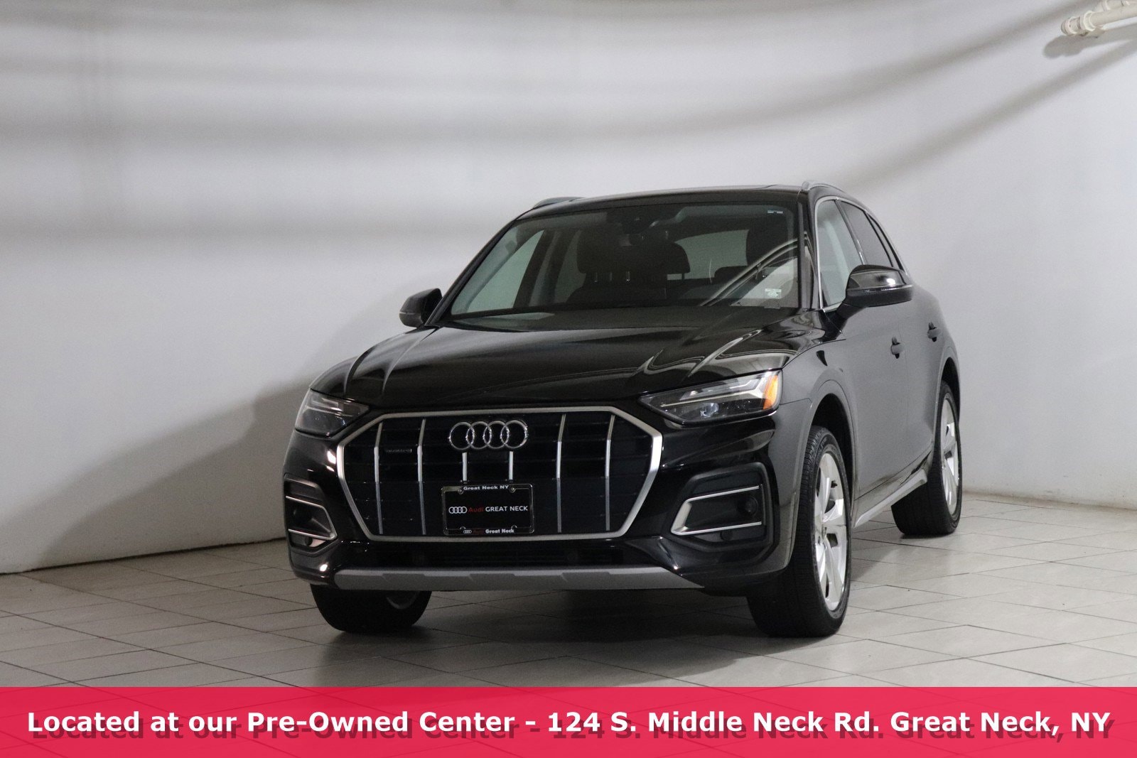 Used 2021 Audi Q5 Premium Plus with VIN WA1BAAFYXM2137072 for sale in Great Neck, NY