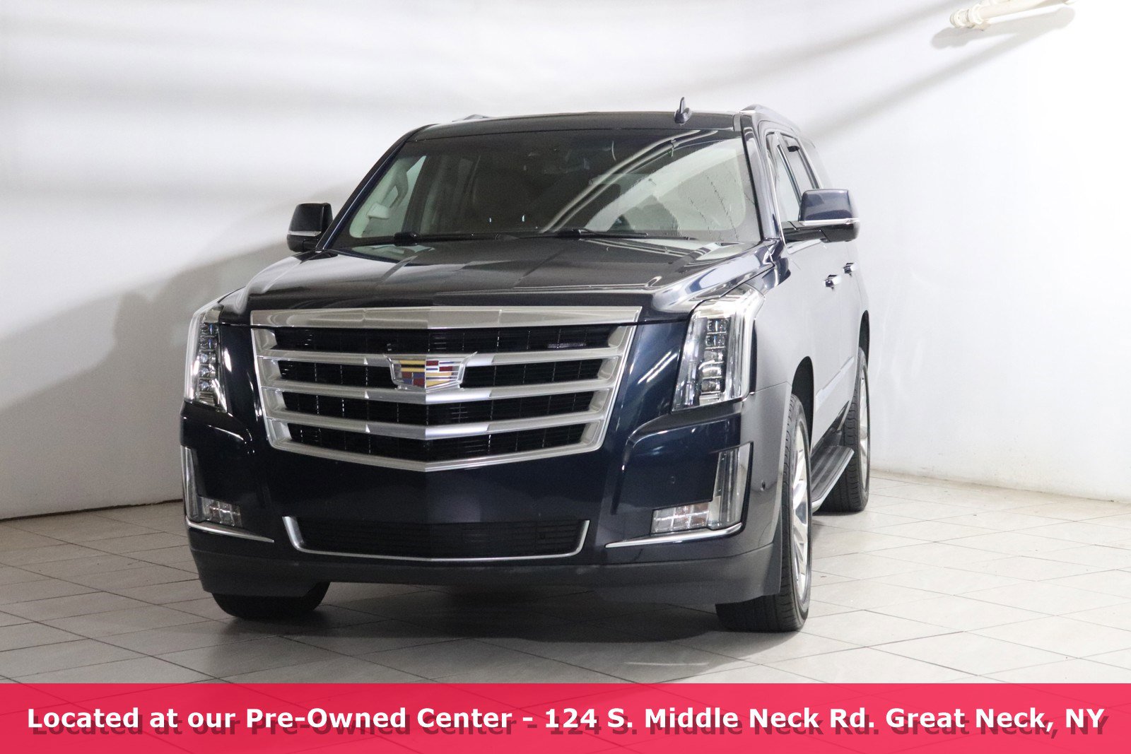 Used 2018 Cadillac Escalade Luxury with VIN 1GYS4BKJ0JR171238 for sale in Great Neck, NY