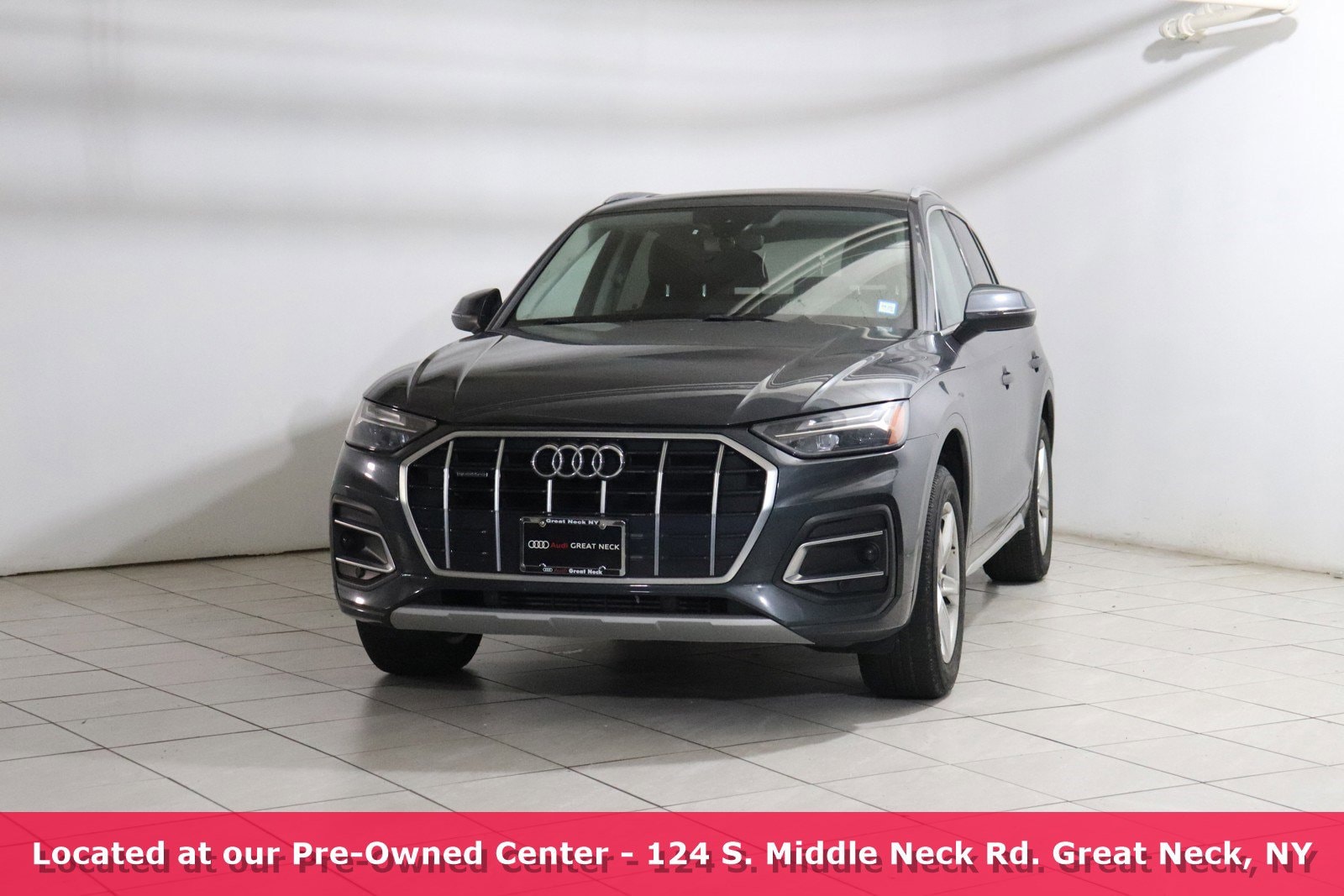 Used 2021 Audi Q5 Premium with VIN WA1AAAFYXM2014917 for sale in Great Neck, NY