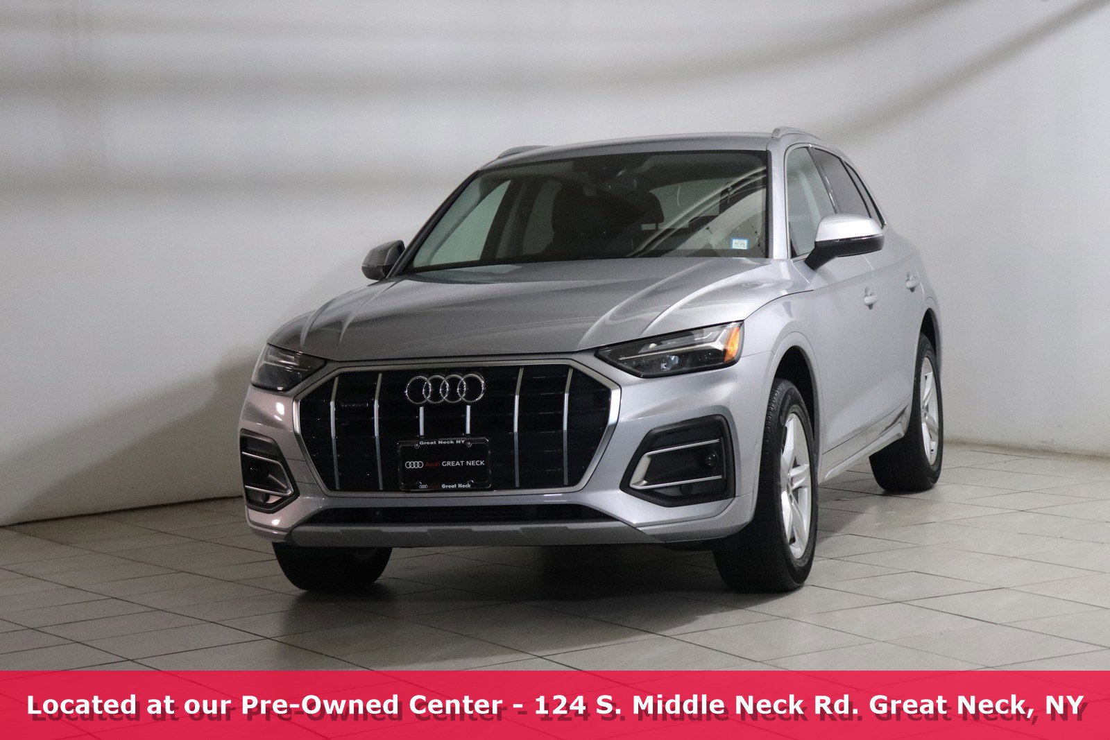 Used 2021 Audi Q5 Premium with VIN WA1AAAFYXM2132949 for sale in Great Neck, NY