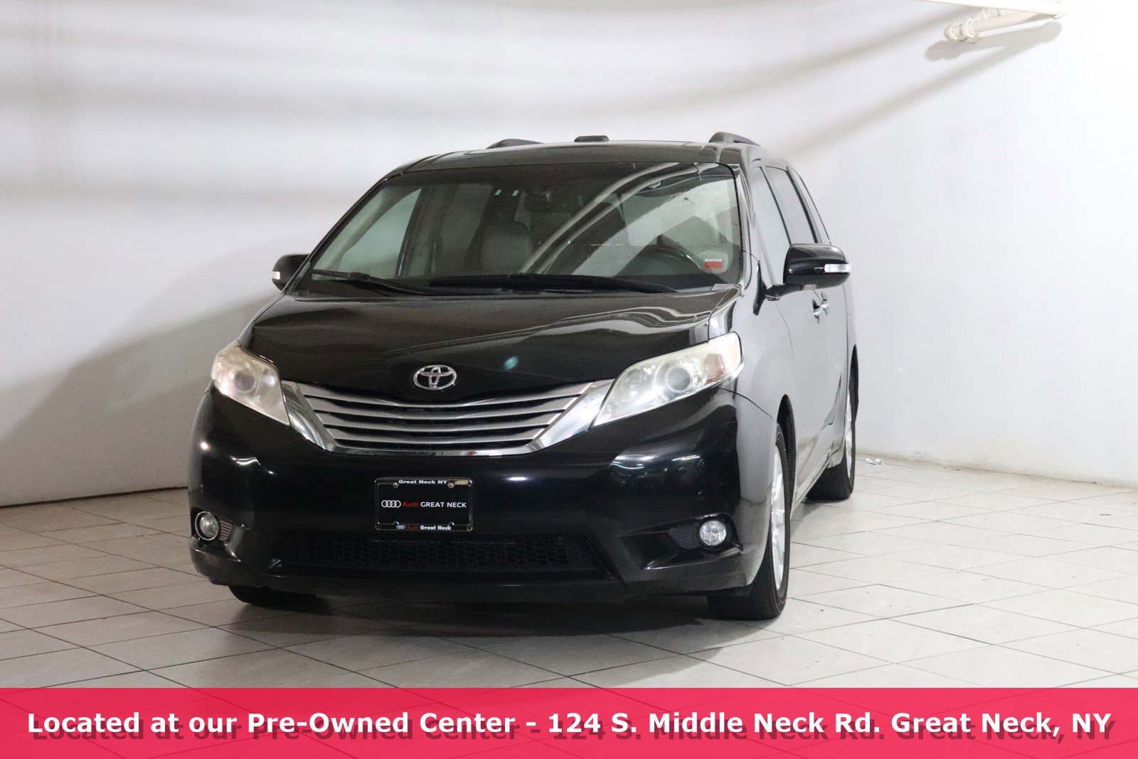 Used 2014 Toyota Sienna XLE with VIN 5TDDK3DC0ES094094 for sale in Great Neck, NY