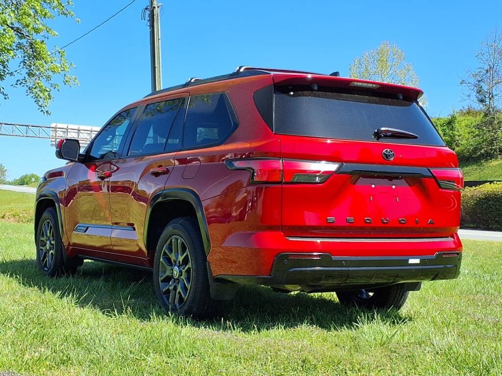 2024 Toyota Sequoia Platinum - Photo 6