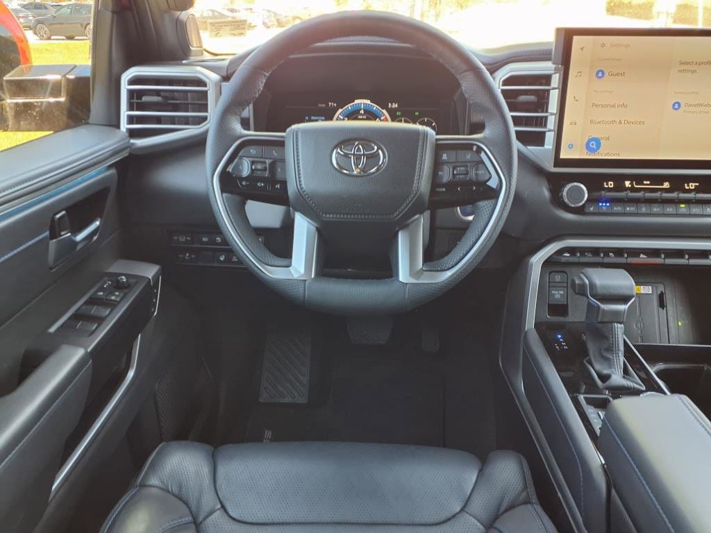 2024 Toyota Sequoia Platinum - Photo 12