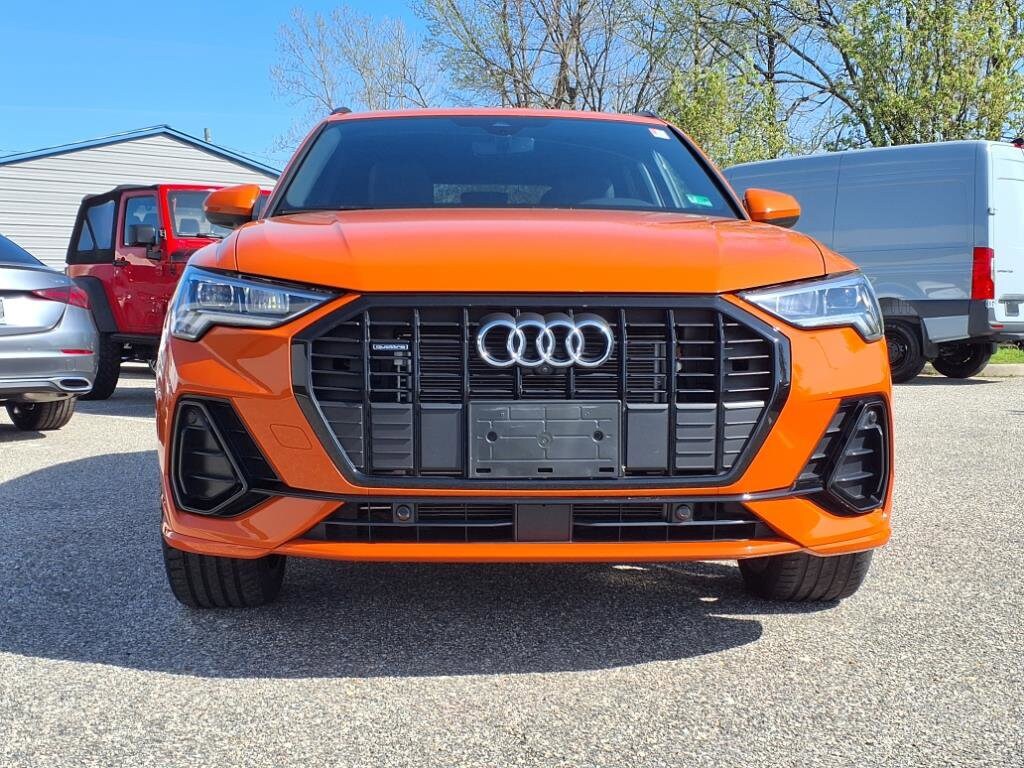 2024 Audi Q3 S line Premium Plus photo 3