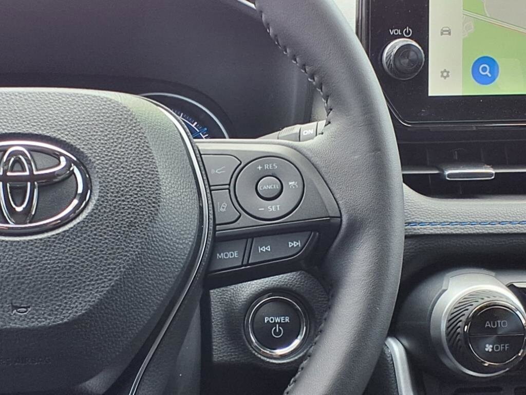 2024 Toyota RAV4 XSE - Photo 16