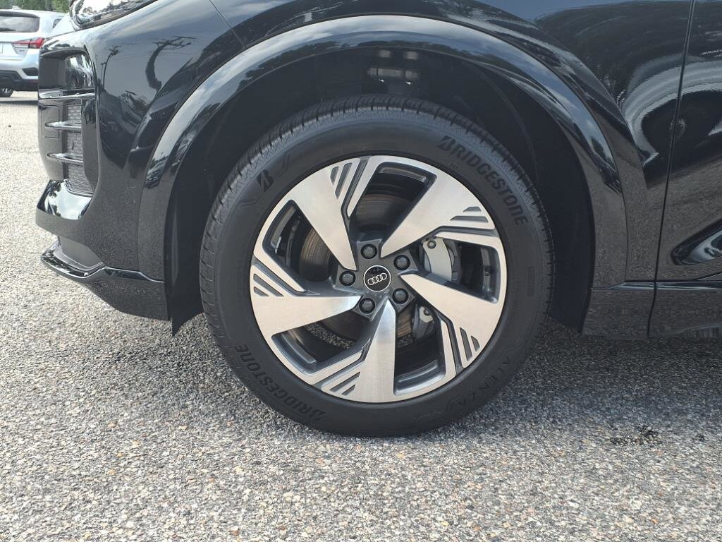 2025 Audi Q6 E-tron Premium Plus photo 4