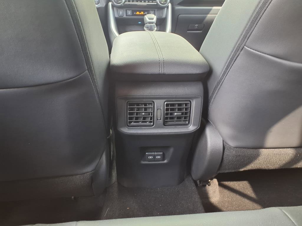 2024 Toyota RAV4 XSE - Photo 27
