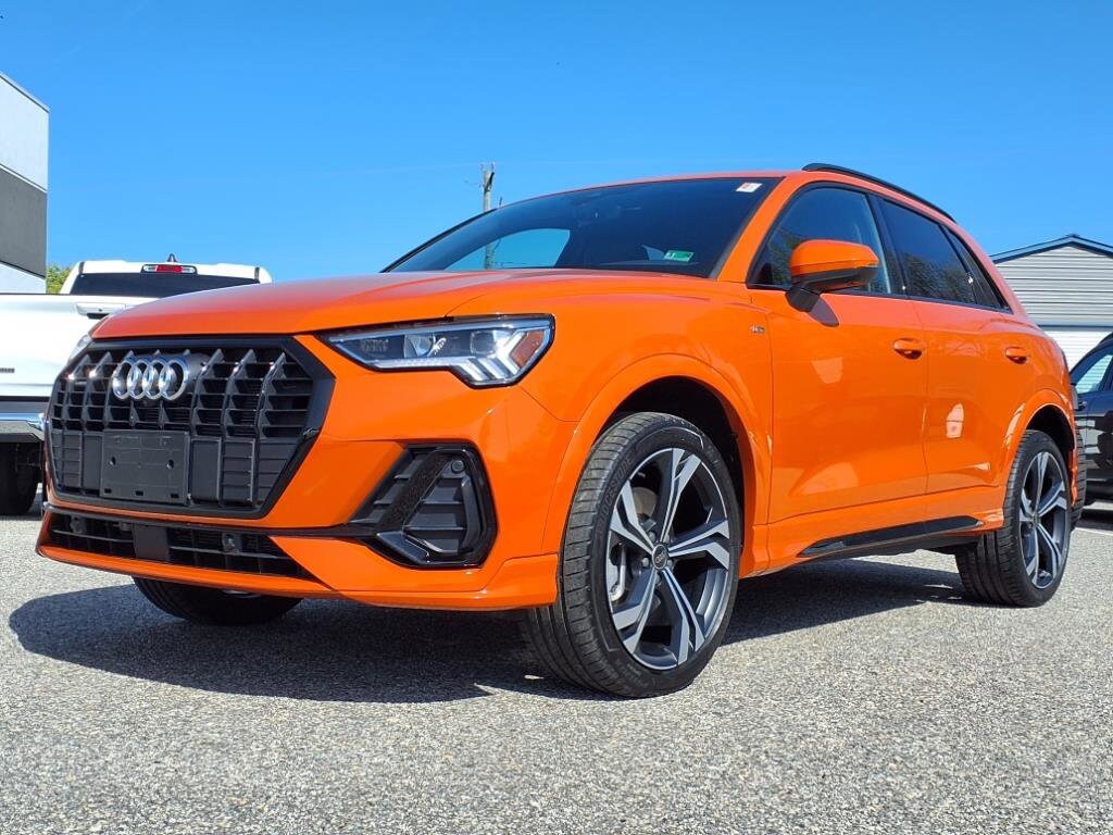 2024 Audi Q3 S line Premium Plus photo 4