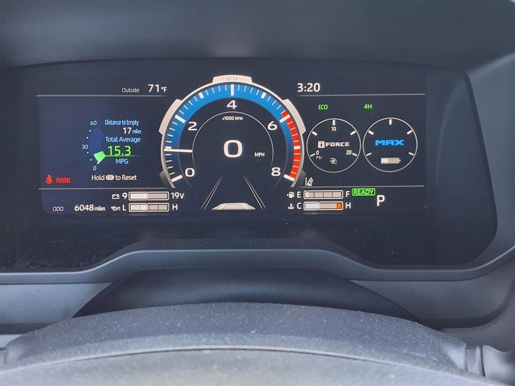 2024 Toyota Sequoia Platinum - Photo 16