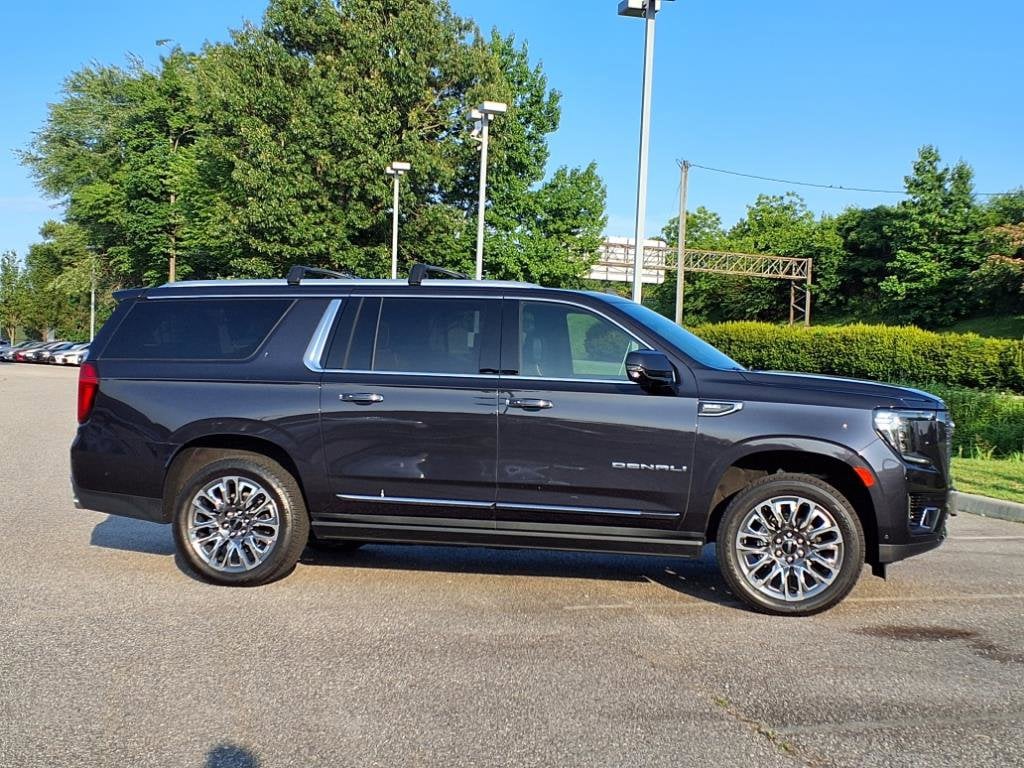 Used 2024 GMC Yukon XL Denali Ultimate with VIN 1GKS2KKL8RR276008 for sale in Hampton, VA