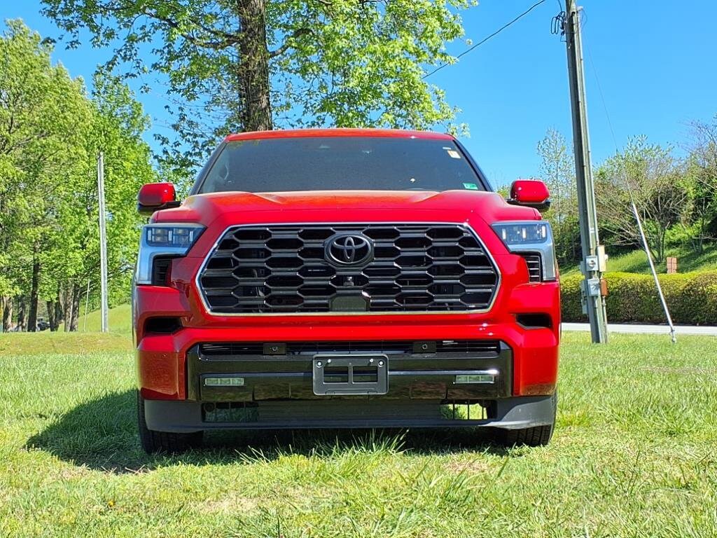 2024 Toyota Sequoia Platinum photo 3