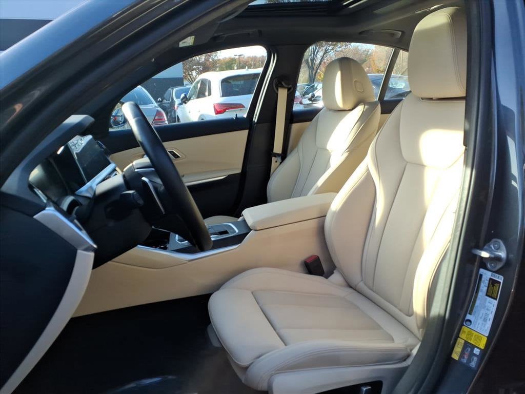 2022 BMW 3 Series 330e - Photo 12