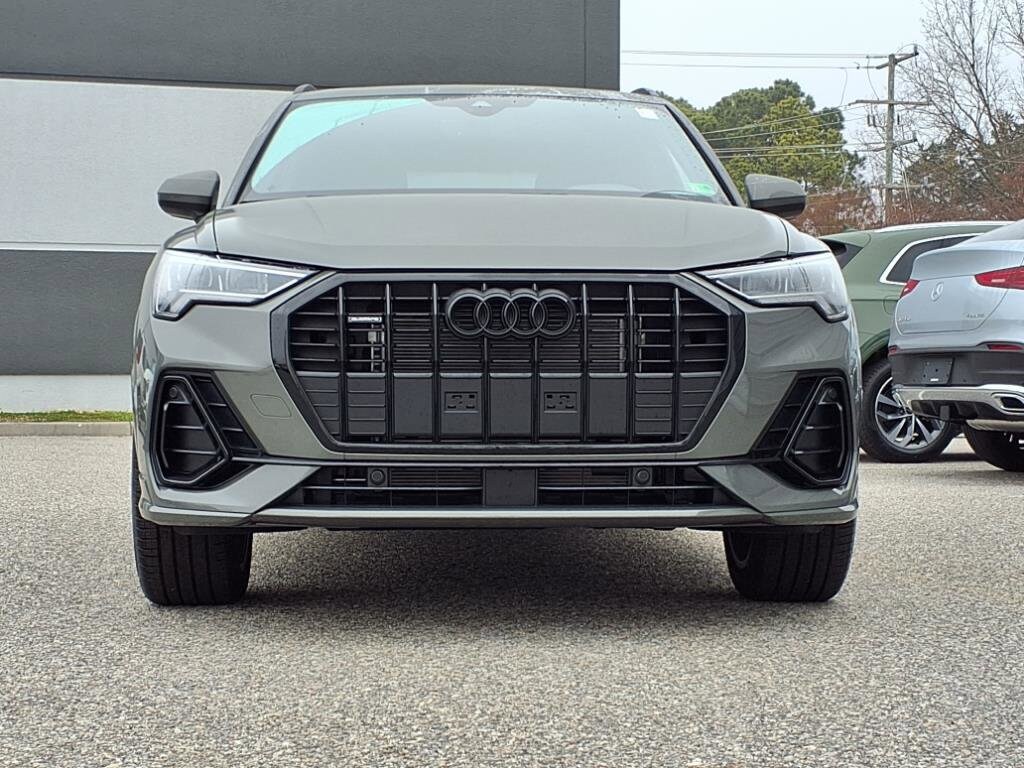 2025 Audi Q3 Premium S line photo 2