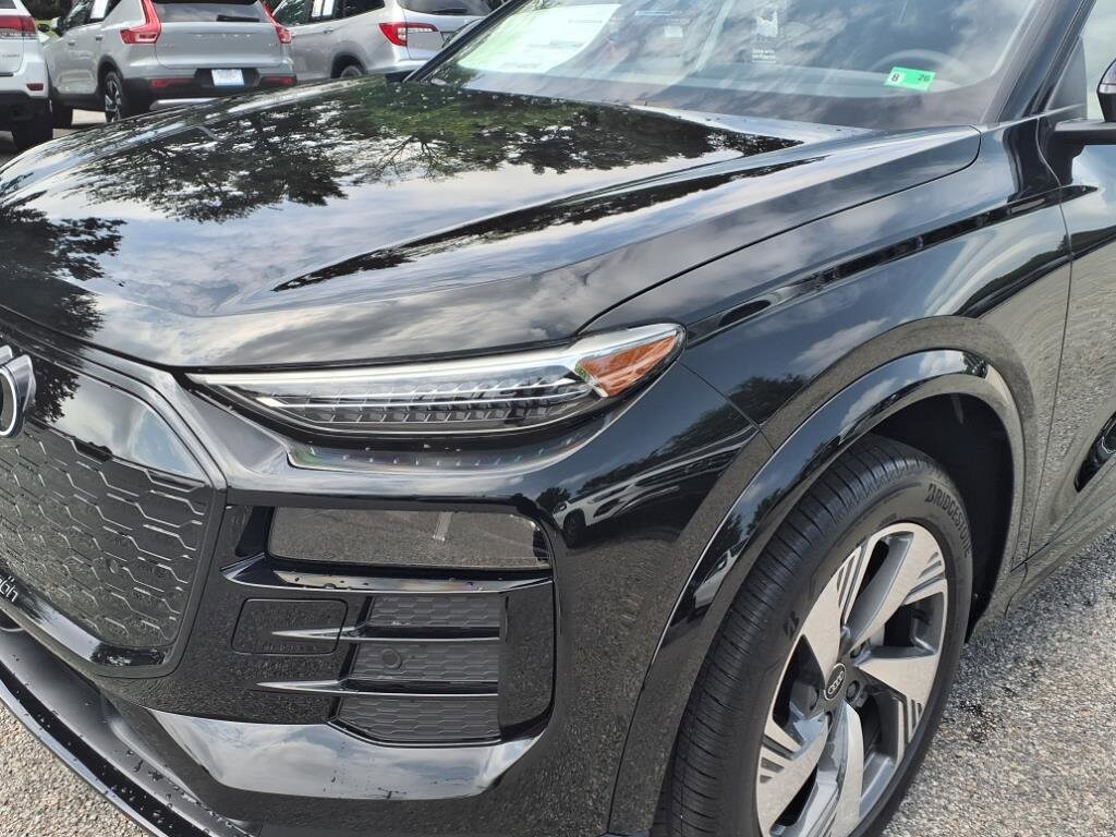 2025 Audi Q6 E-tron Premium Plus photo 3