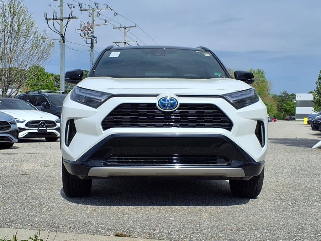 2024 Toyota RAV4 Hybrid XSE photo 3
