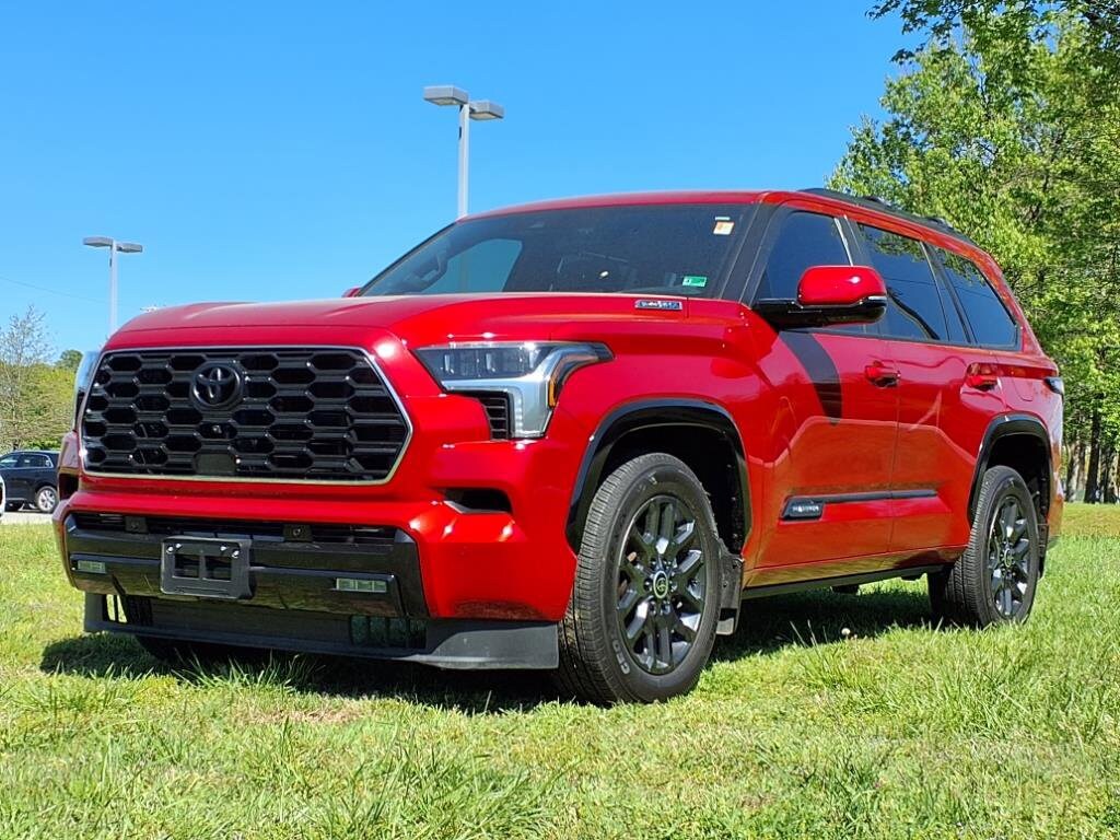 2024 Toyota Sequoia Platinum photo 4