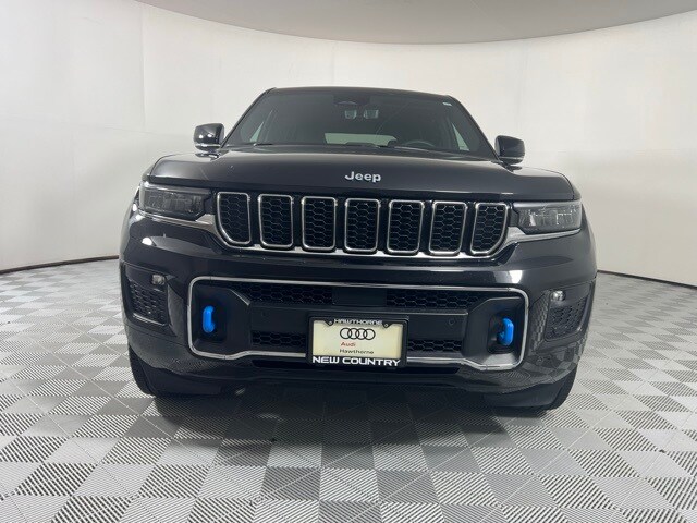 2023 Jeep Cherokee Overland 4xe photo 2