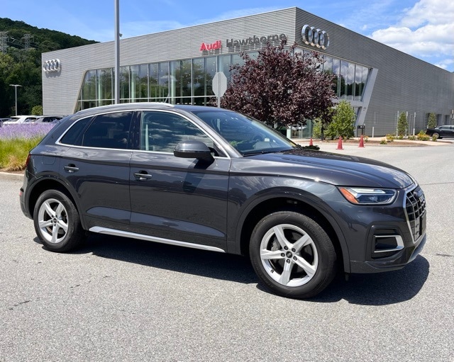 Used 2021 Audi Q5 Premium with VIN WA1AAAFY4M2031969 for sale in Hawthorne, NY