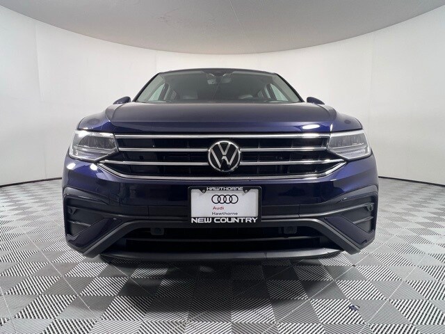 2023 Volkswagen Tiguan SE photo 2