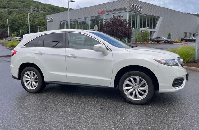 Used 2018 Acura RDX Technology Package with VIN 5J8TB4H58JL012977 for sale in Hawthorne, NY