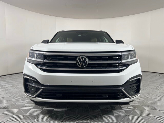 Used 2020 Volkswagen Atlas Cross Sport SE w/Tech R-Line with VIN 1V21E2CA9LC217943 for sale in Hawthorne, NY