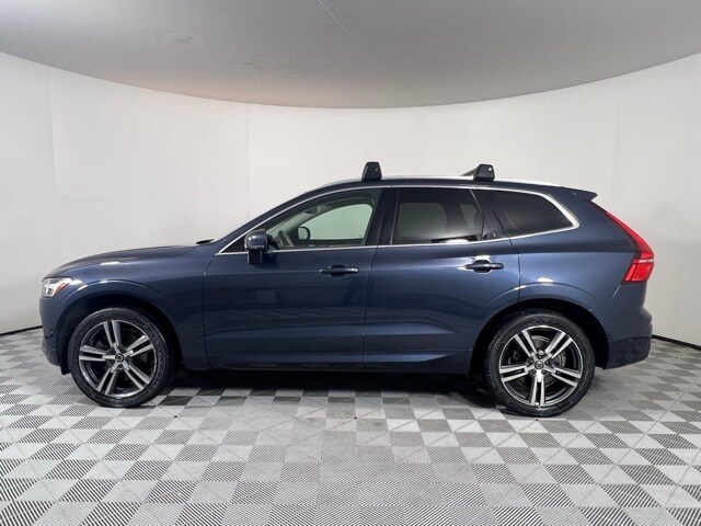 2019 Volvo XC60 T6 Momentum photo 3