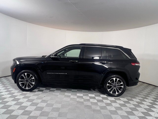 2023 Jeep Cherokee Overland 4xe photo 4