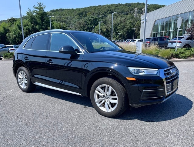 Used 2020 Audi Q5 Premium with VIN WA1ANAFY8L2110046 for sale in Hawthorne, NY