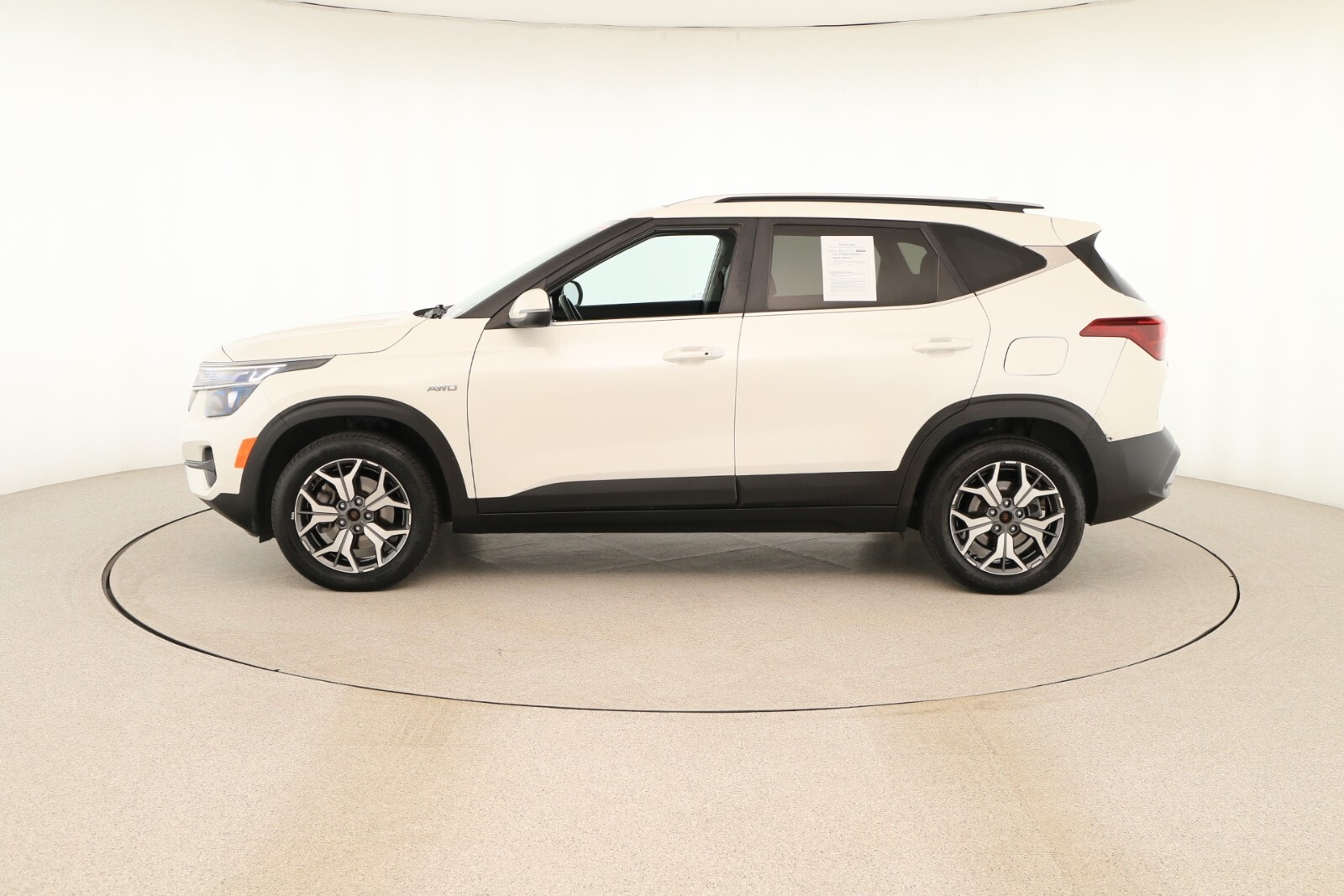Used 2021 Kia Seltos EX with VIN KNDERCAA8M7104902 for sale in Henderson, NV