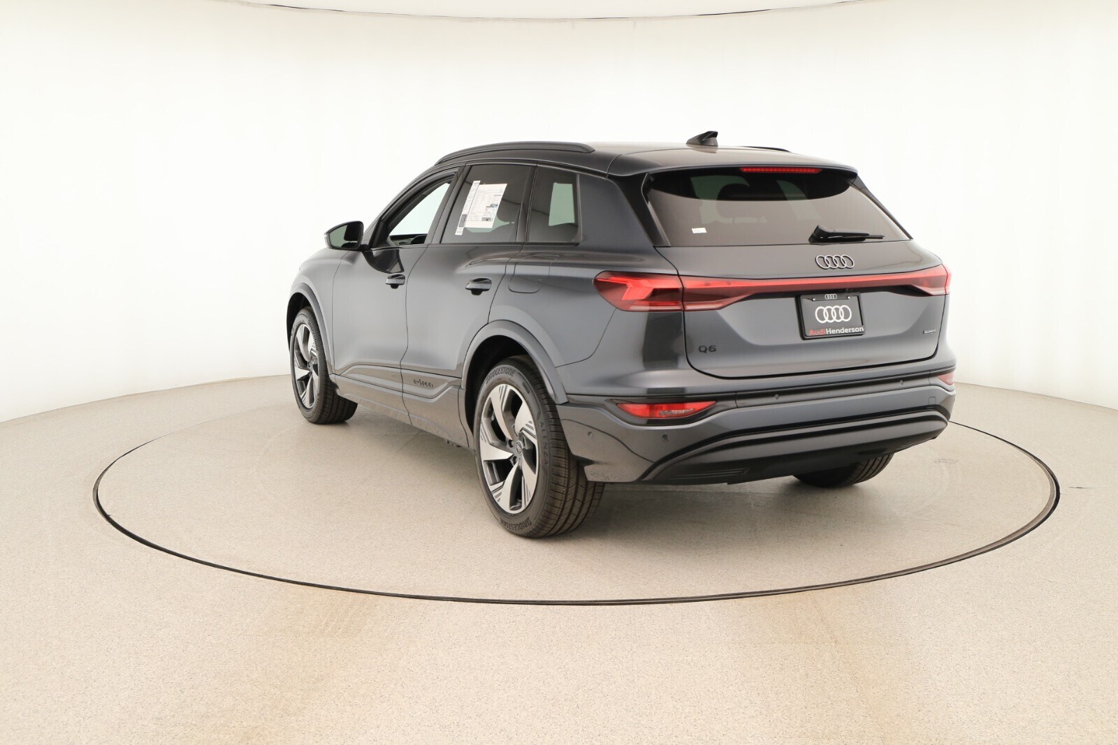 2025 Audi Q6 E-tron Premium photo 4