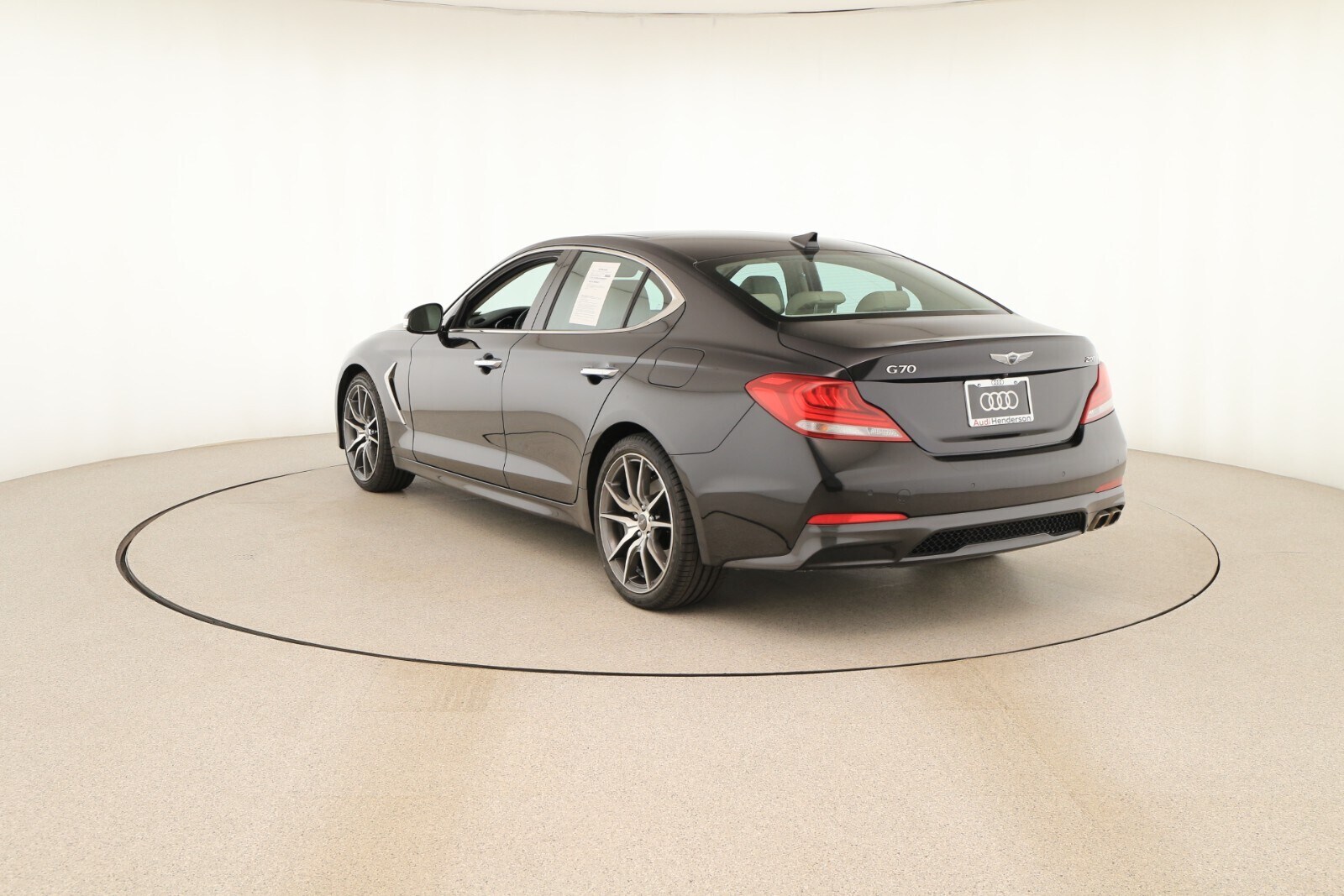 2021 Genesis G70 2.0T Elite Prestige photo 4