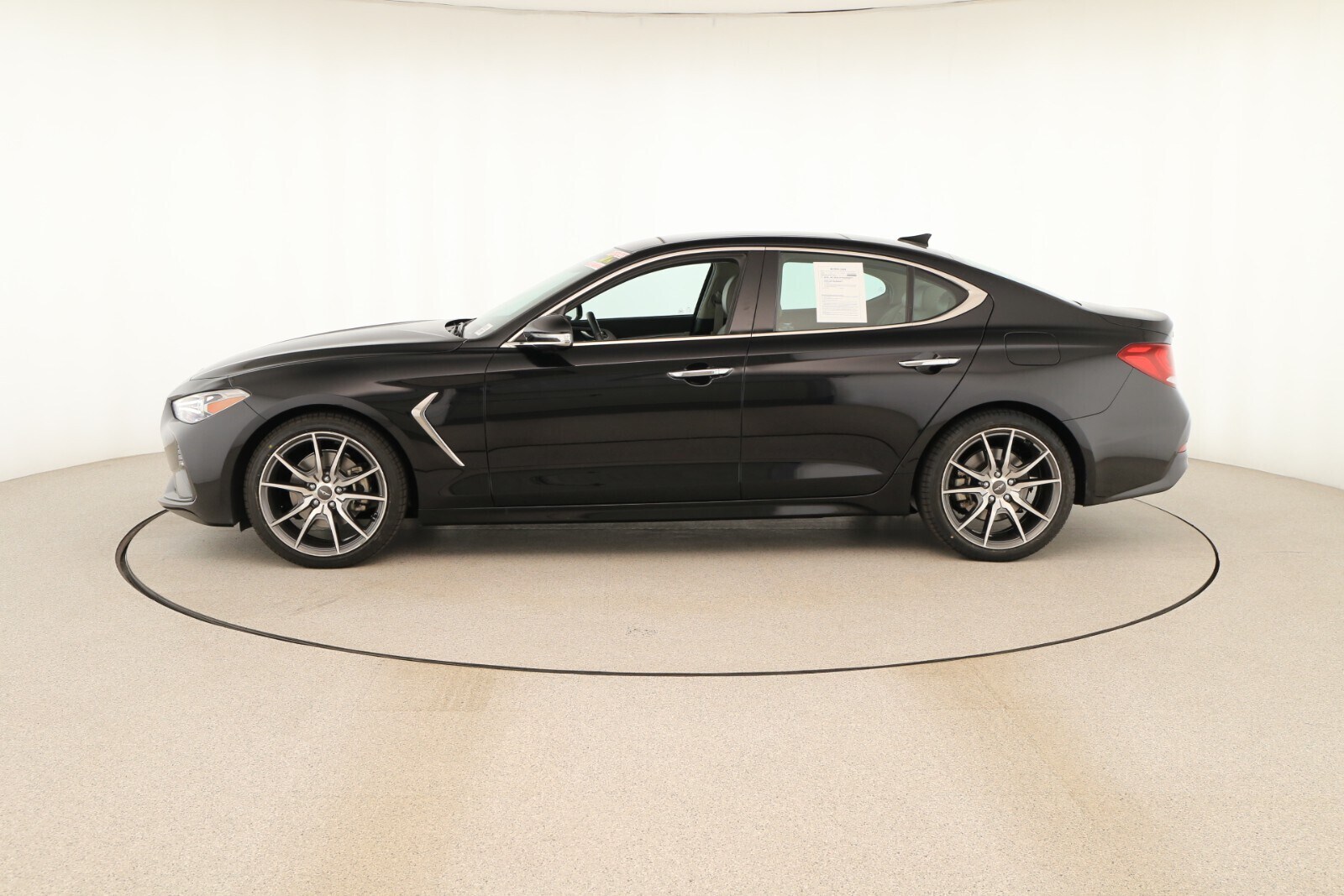 2021 Genesis G70 2.0T Elite Prestige photo 2