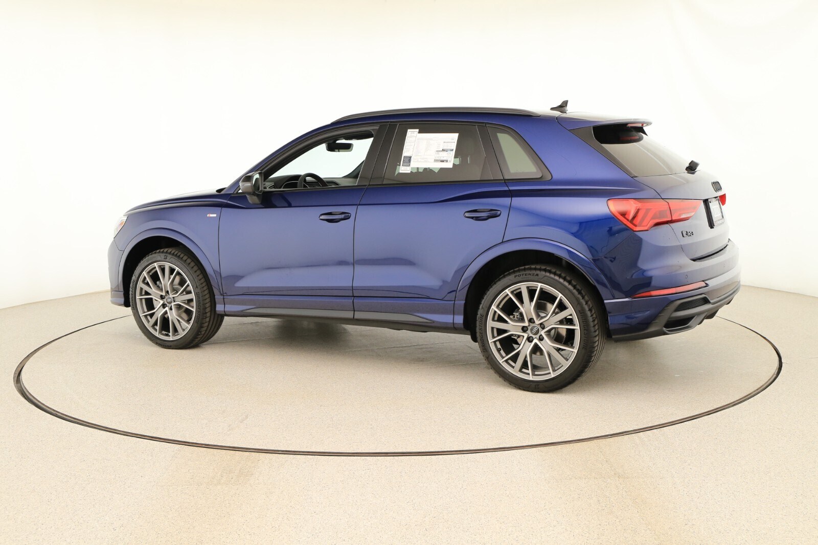 2025 Audi Q3 Premium Plus photo 3