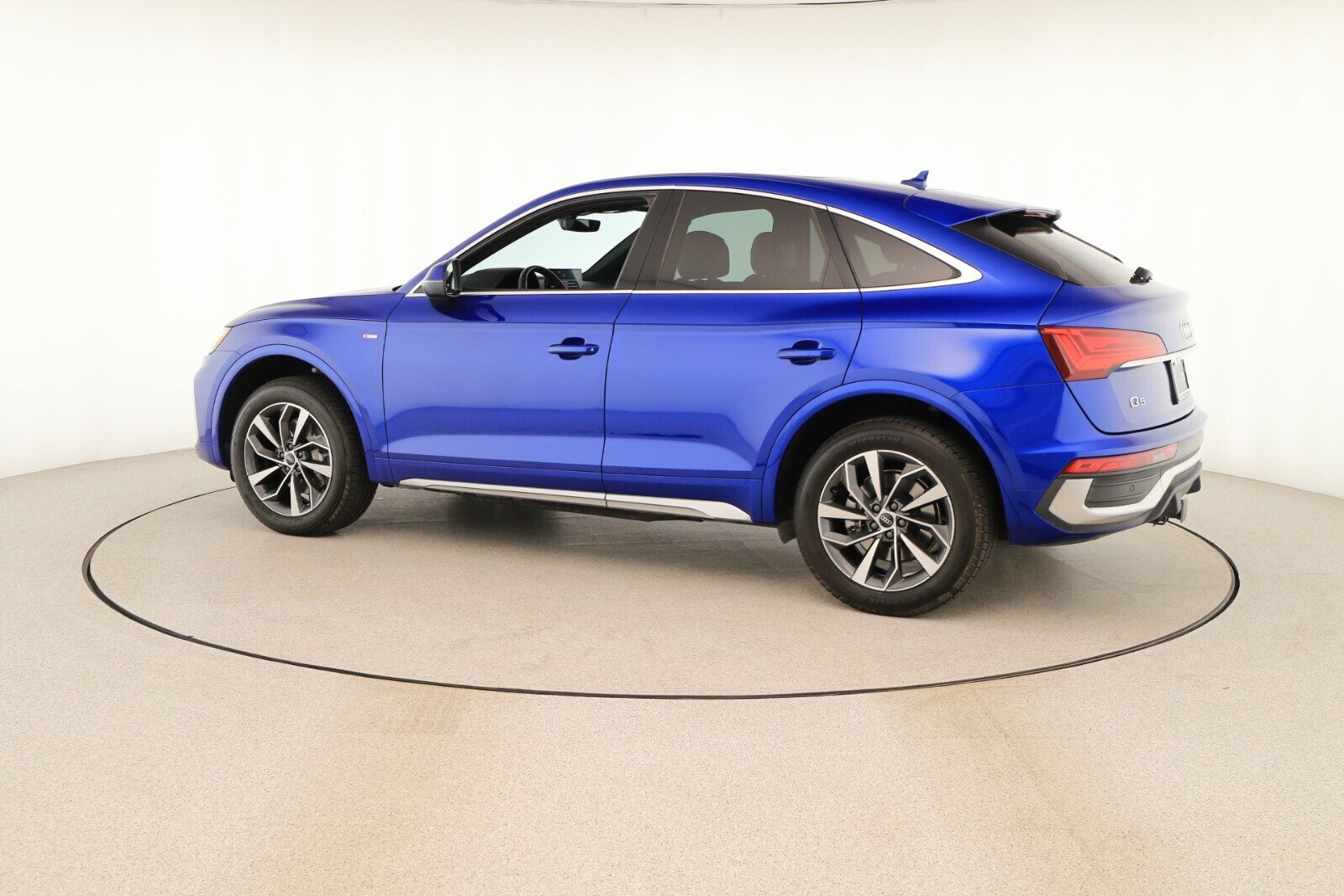 2021 Audi Q5 Sportback 45 Premium photo 3