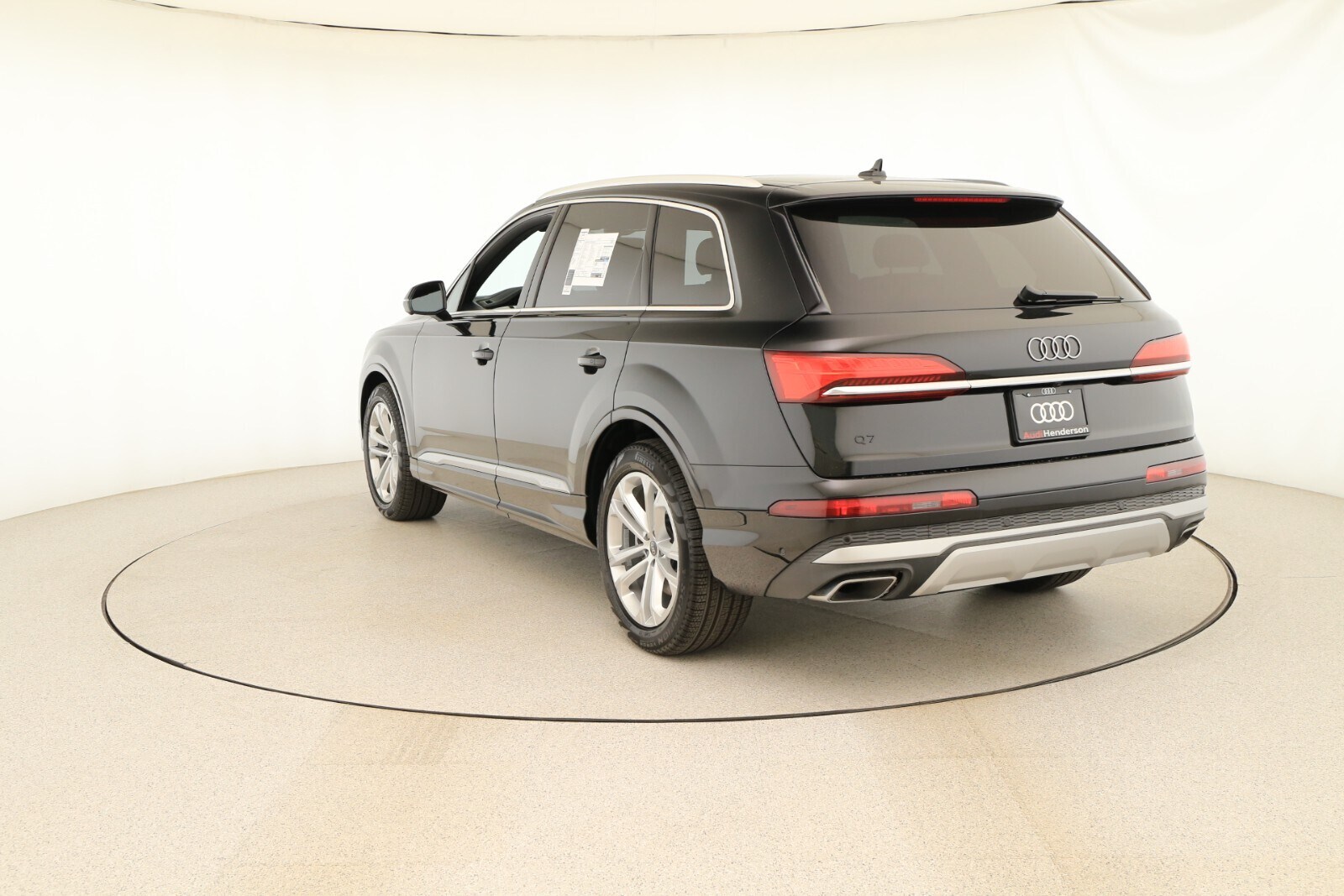2025 Audi Q7 Prestige photo 4