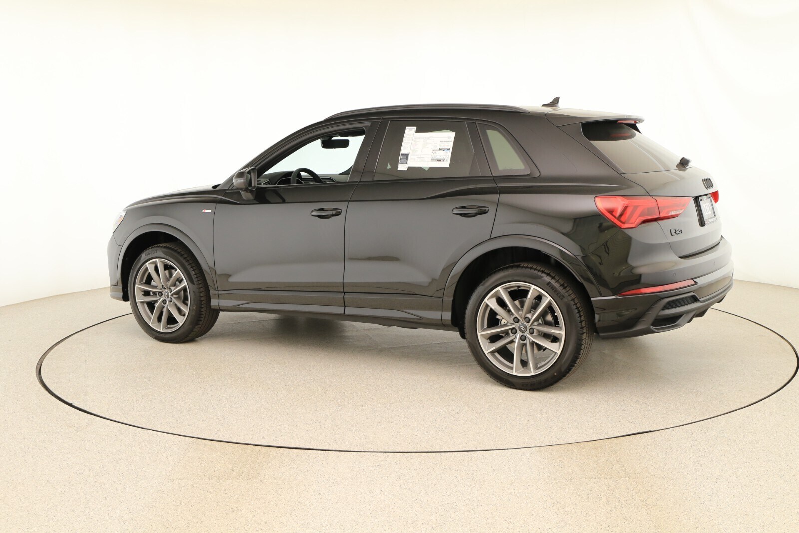 2025 Audi Q3 Premium photo 3
