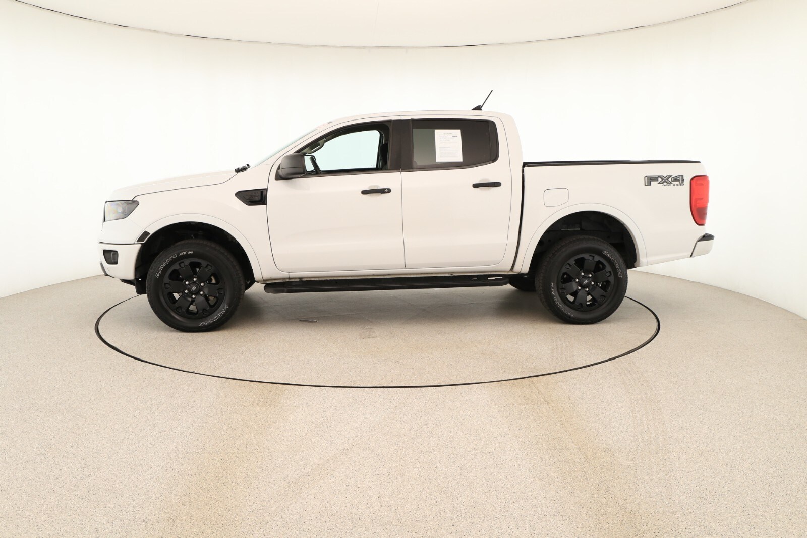 2021 Ford Ranger XLT photo 2