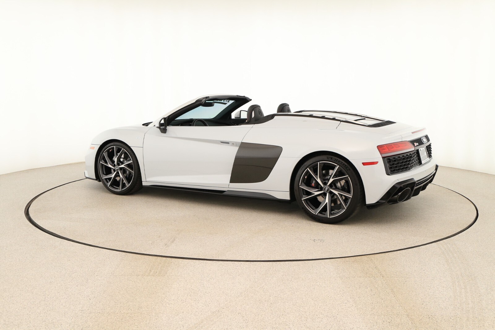 2023 Audi R8 V10 Performance Coupe photo 3