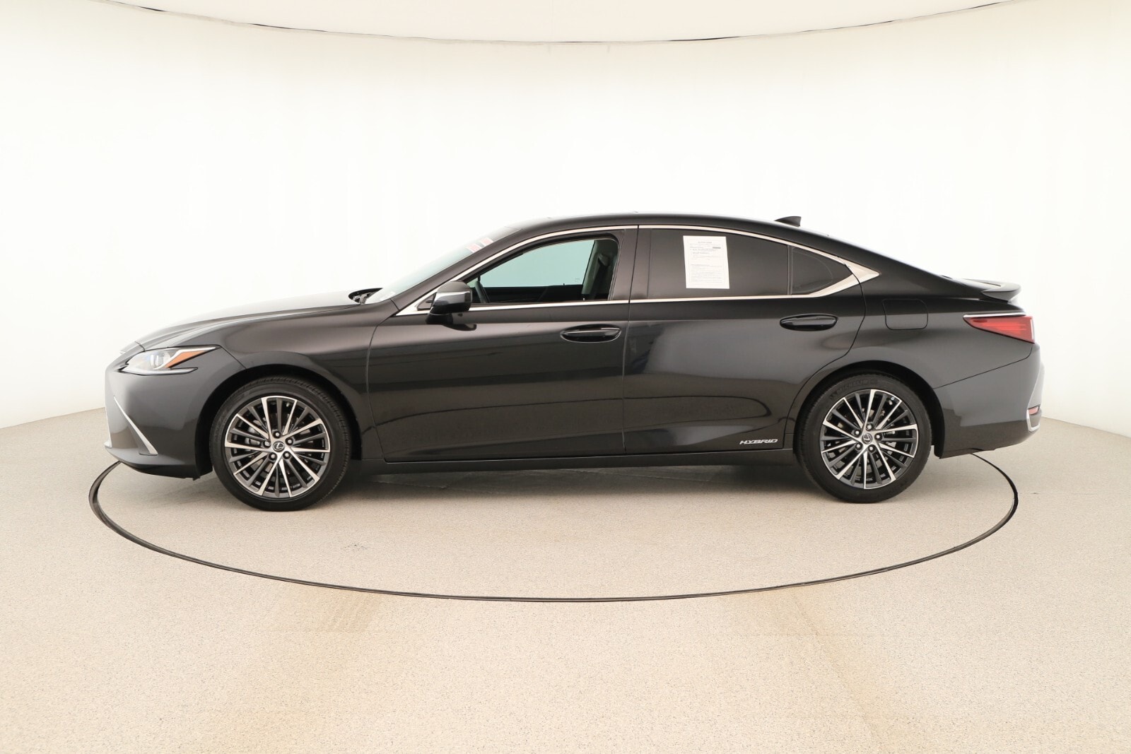 Used 2022 Lexus ES Hybrid 300h with VIN 58ADA1C12NU022725 for sale in Henderson, NV