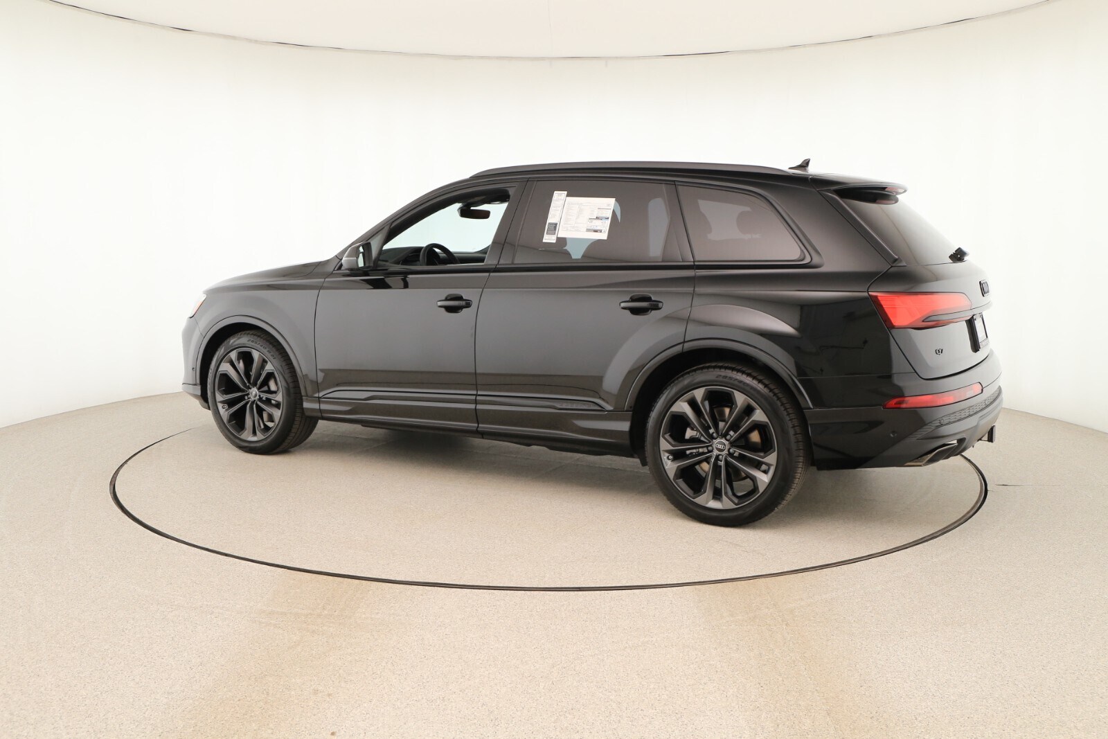 2025 Audi Q7 Prestige photo 3