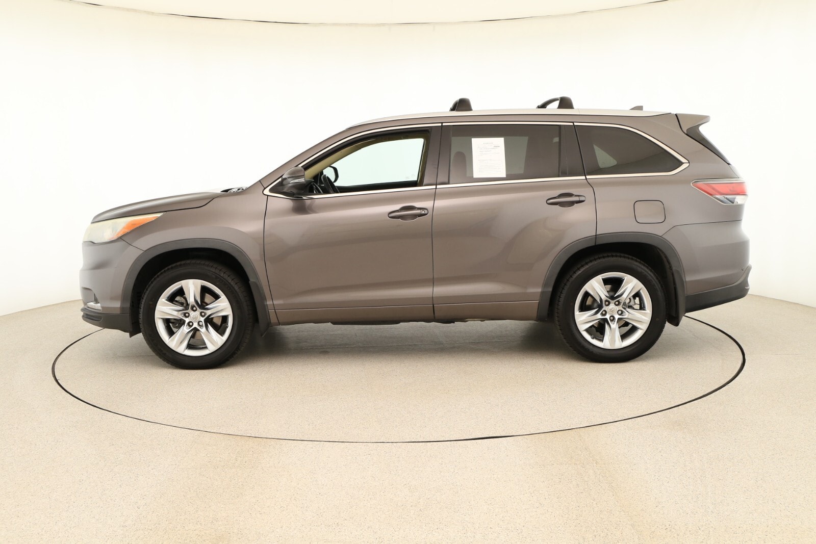 Used 2014 Toyota Highlander Limited Platinum with VIN 5TDDKRFH4ES070232 for sale in Henderson, NV