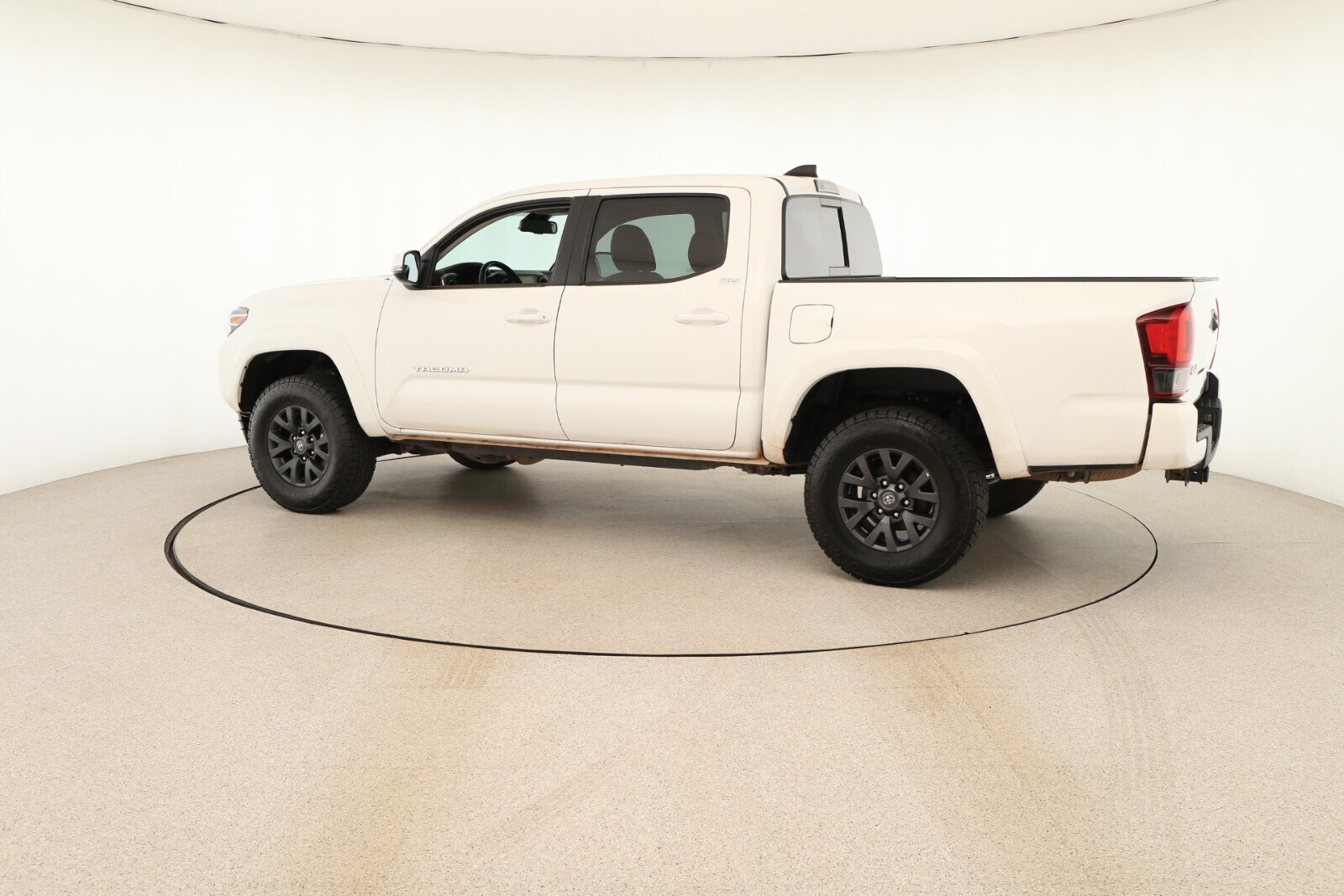 2023 Toyota Tacoma SR5 photo 3