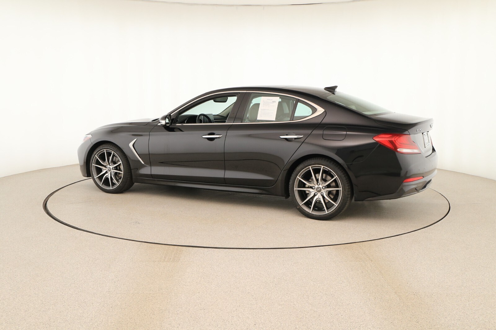 2021 Genesis G70 2.0T Elite Prestige photo 3