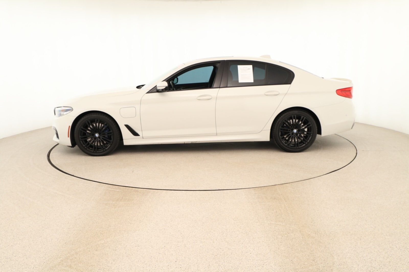 Used 2019 BMW 5 Series 530e with VIN WBAJA9C5XKB392938 for sale in Henderson, NV