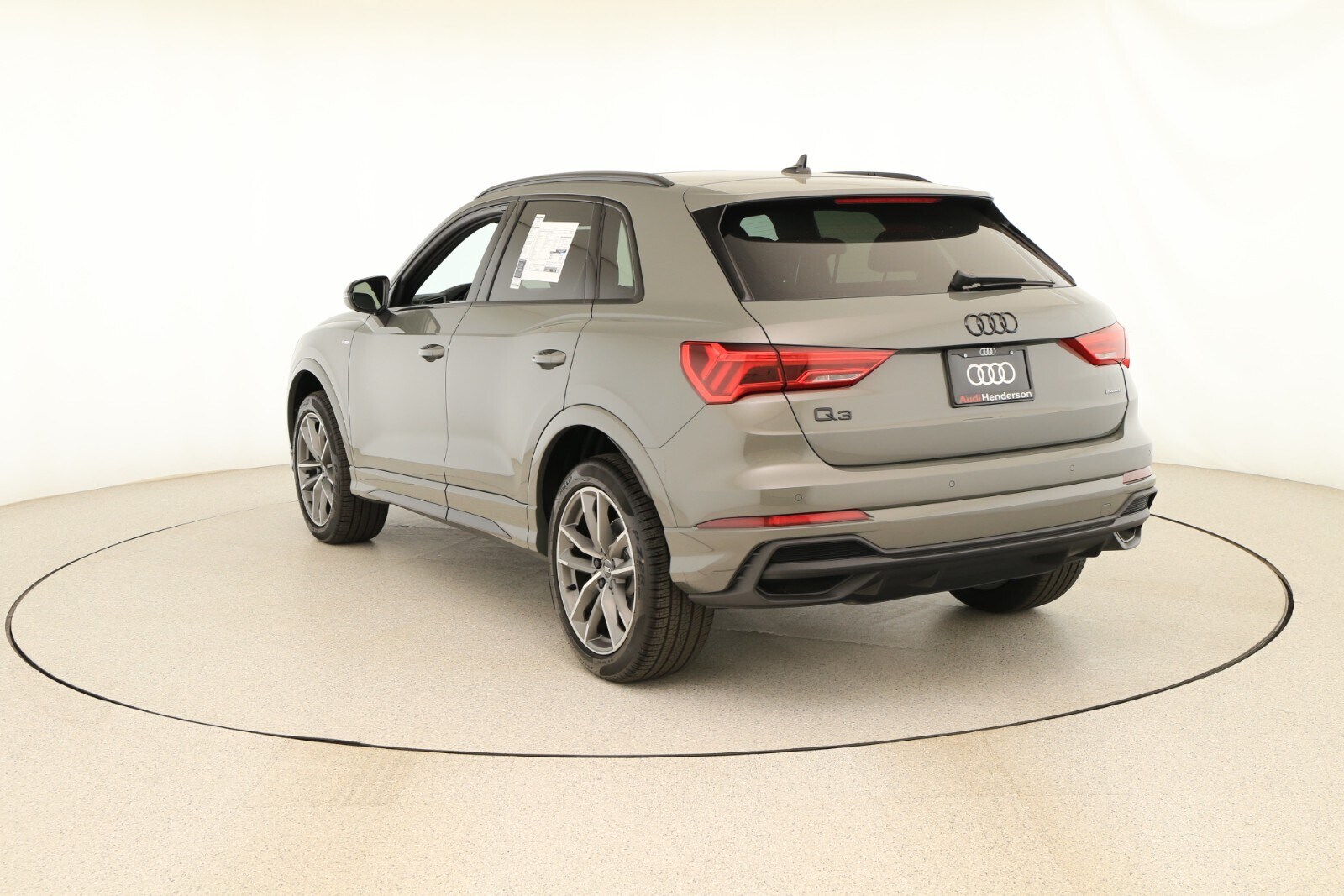 2025 Audi Q3 Premium photo 4