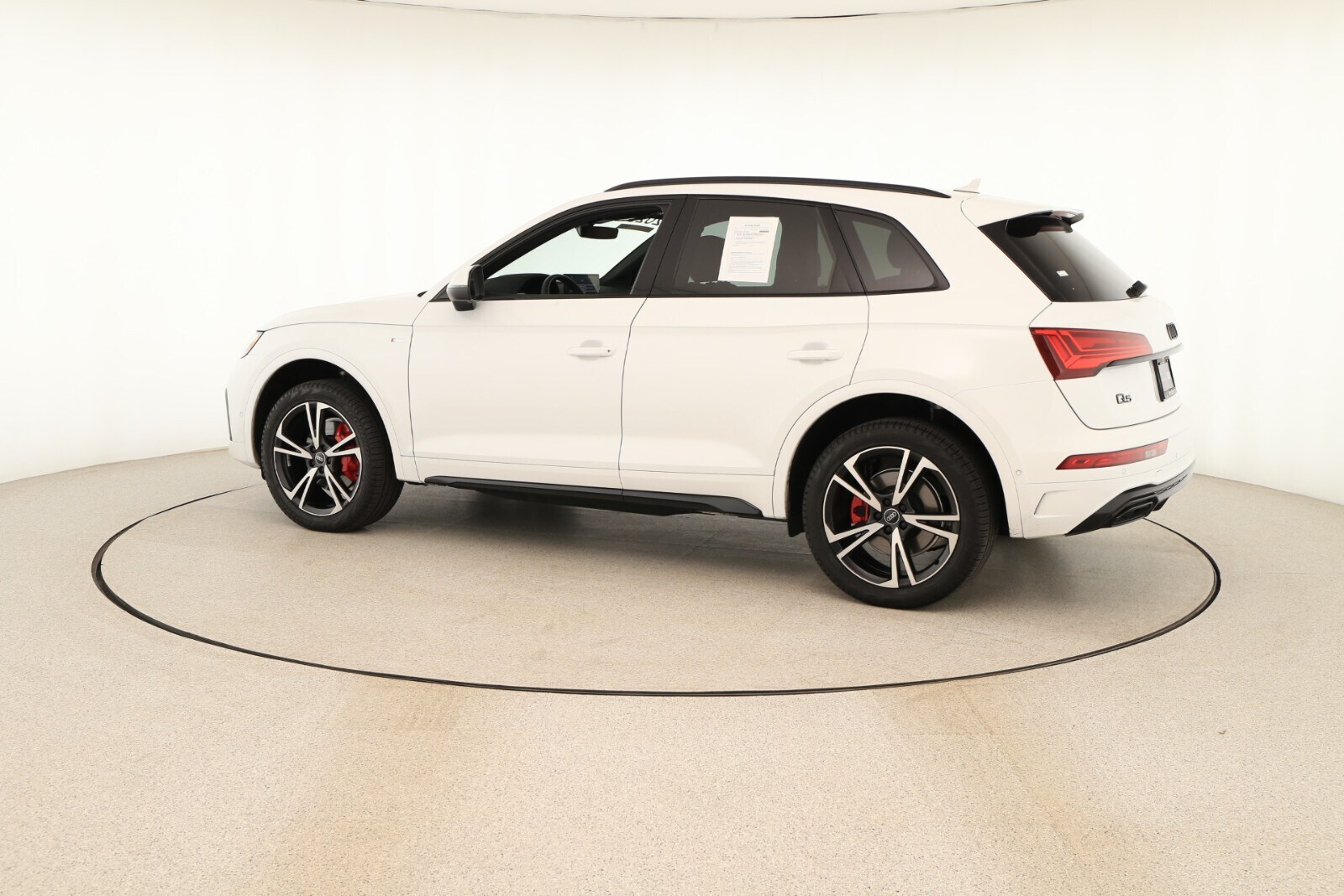 2025 Audi Q5 45 S line Prestige photo 3